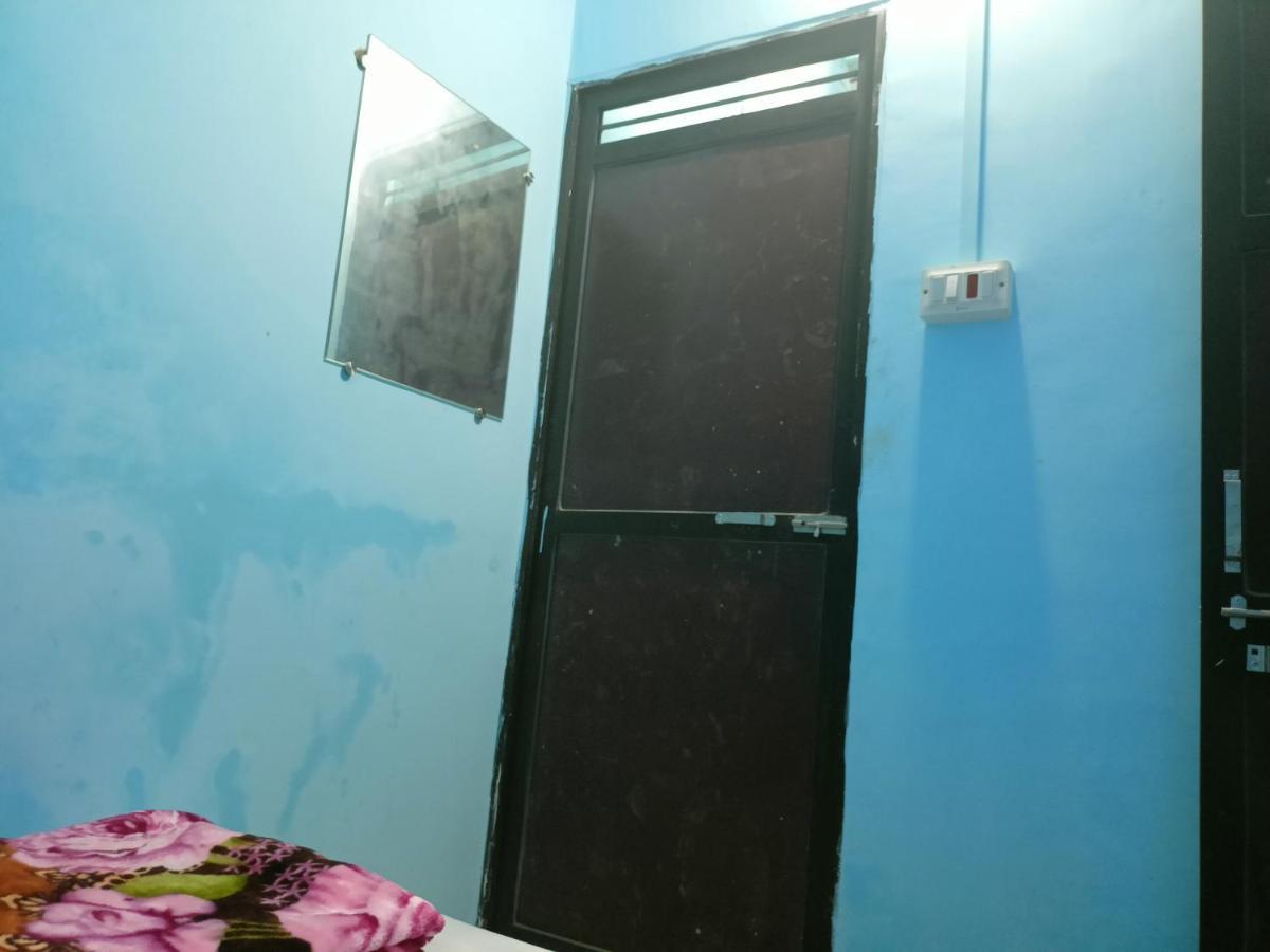 اوجاين Baba Guest House المظهر الخارجي الصورة