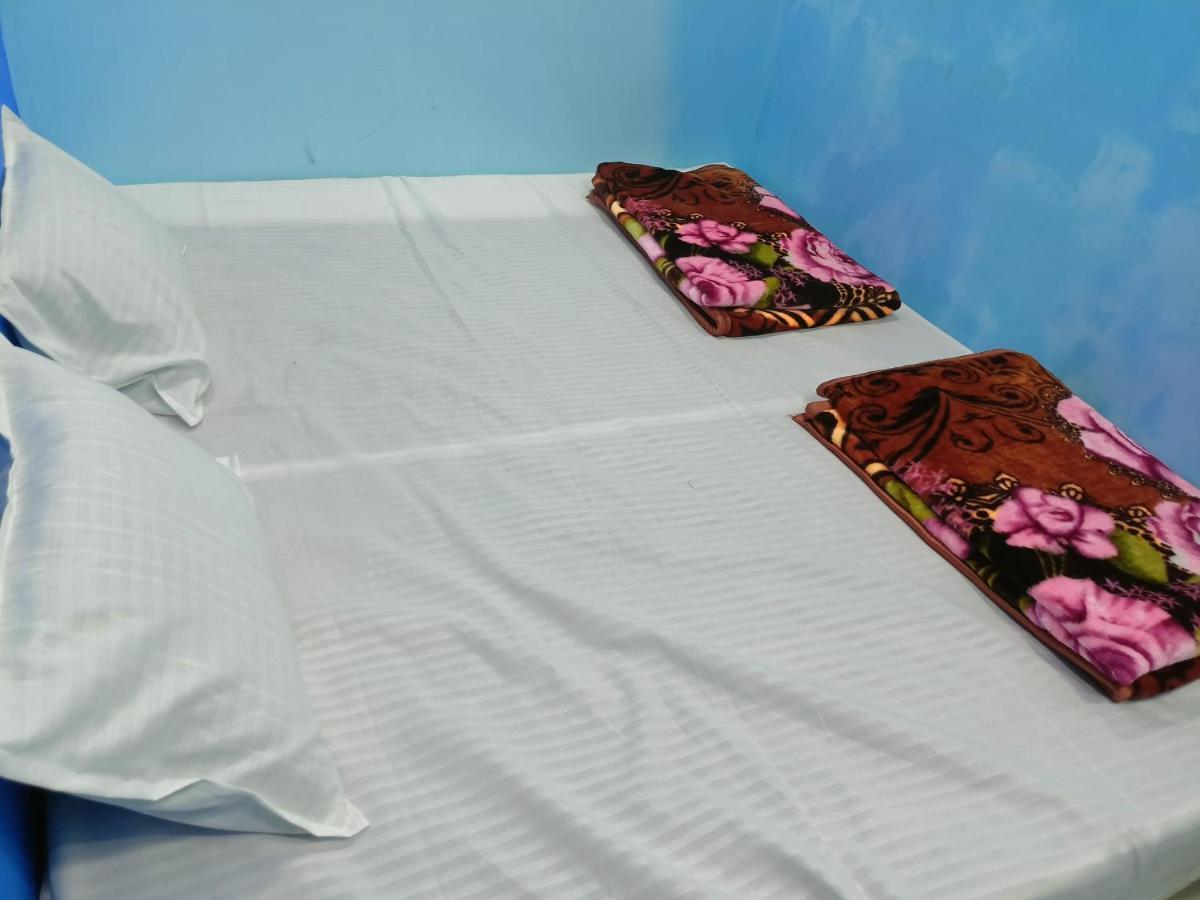 اوجاين Baba Guest House المظهر الخارجي الصورة